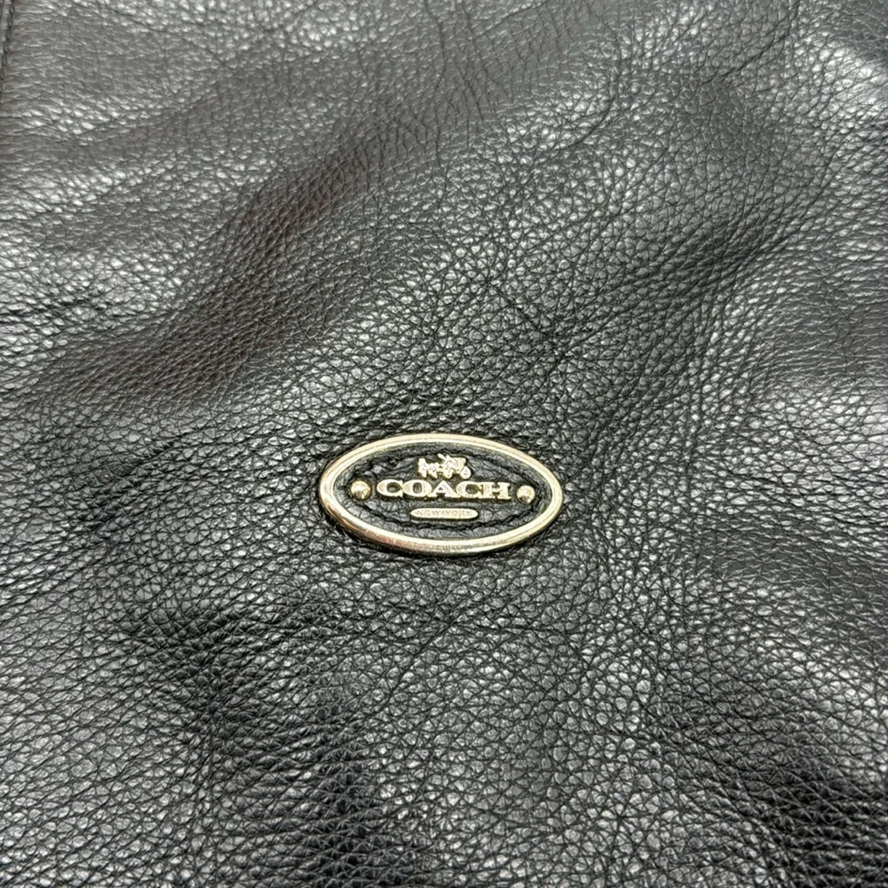 Coach Pebble Leather Shoulder Bag Large CP5163A